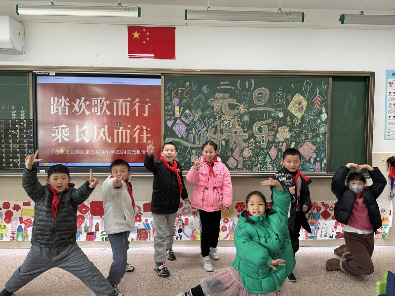 e15dbdc5078646d6b03d81a0225ac2cd.jpg