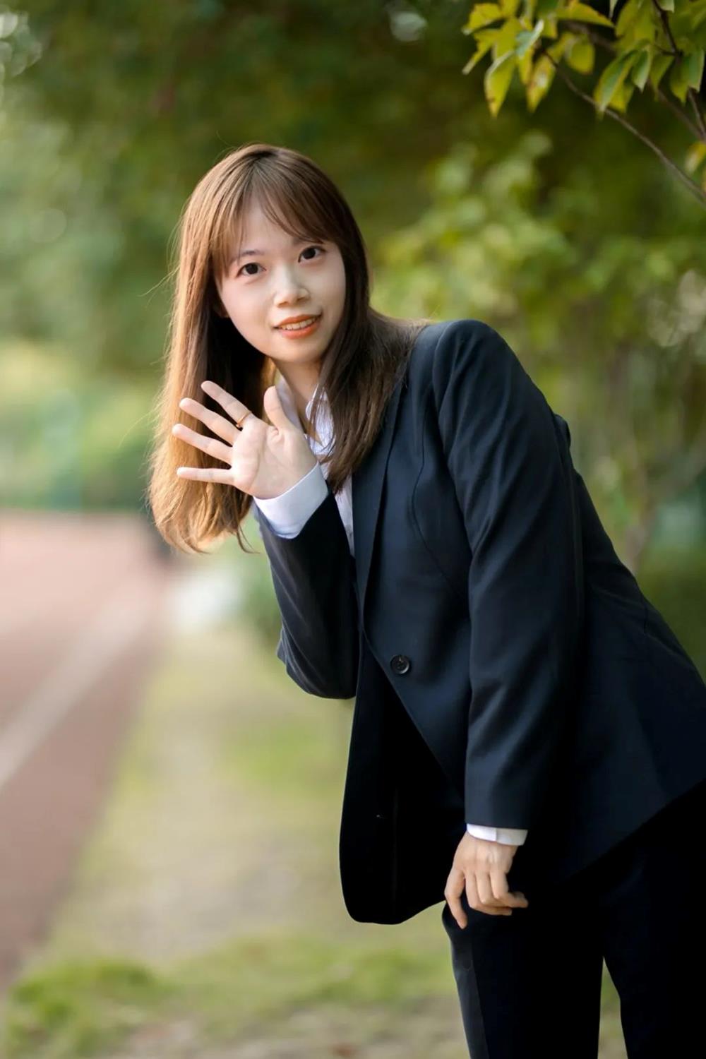 6725dda2b35042d8a200558de3b614a0.jpg