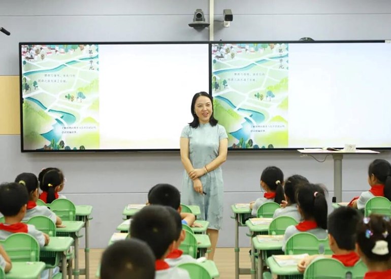 新教育实验苏州市首届明师班第四次研修第三阶段“叶圣陶思想进课堂”教学展示明校一组活动纪实